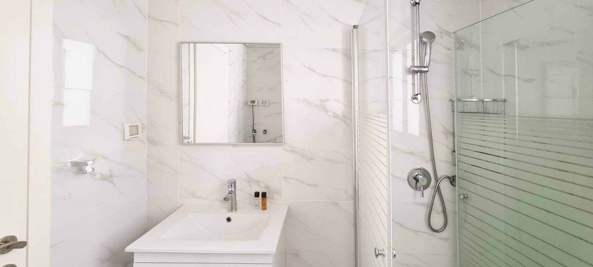 Entire apartment, Ben Yehuda Tulipe in Tel Aviv-Yafo in Tel Aviv, Tel Aviv District