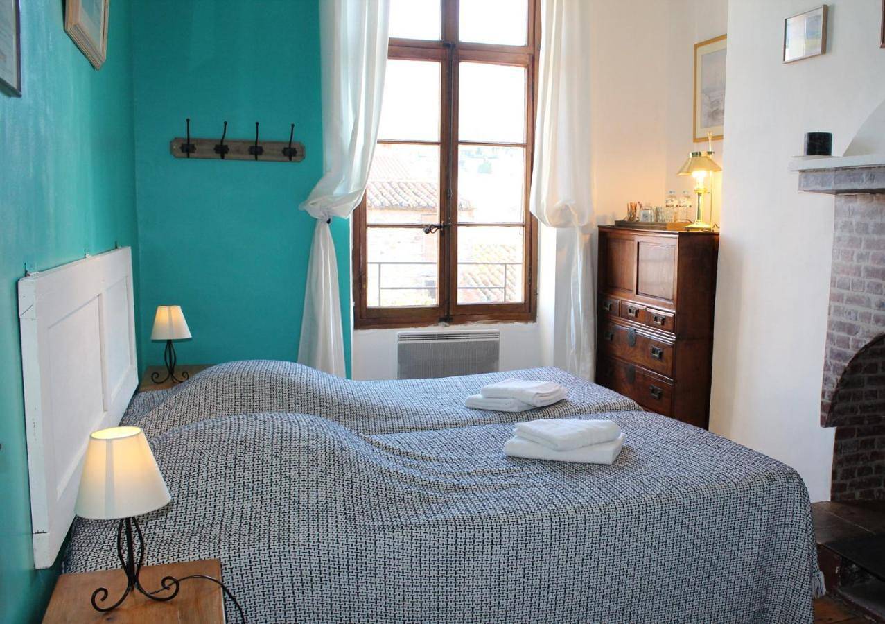 Quadruple Room with Private Bathroom in Prades, Région de Prades
