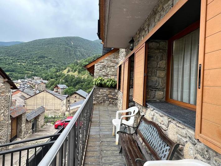 Location de vacances pour 11 personnes, avec terrasse et vue à Espot - 3