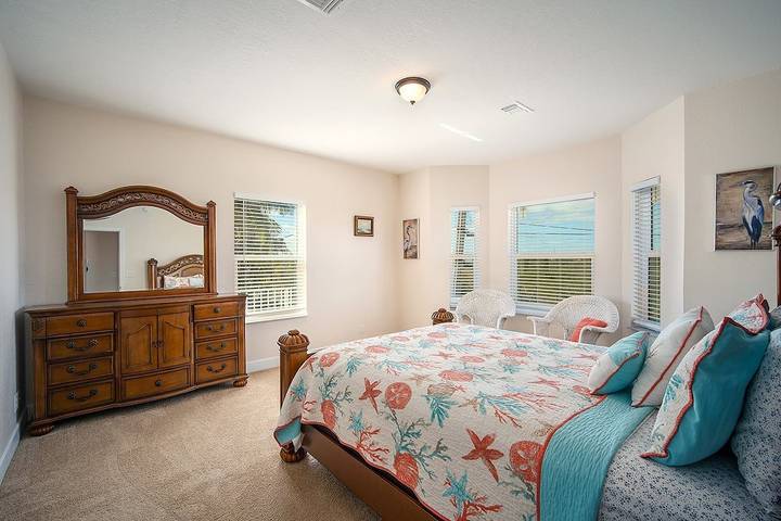 Vacation rental for 12 people, with hot tub and balcony, with pets in Big Pine Key