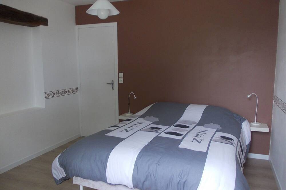 Perigourdine avec piscine privée chauffée, Wifi 4G, entre Bergerac et St Emilion in Montpon-Ménestérol, Périgord Blanc