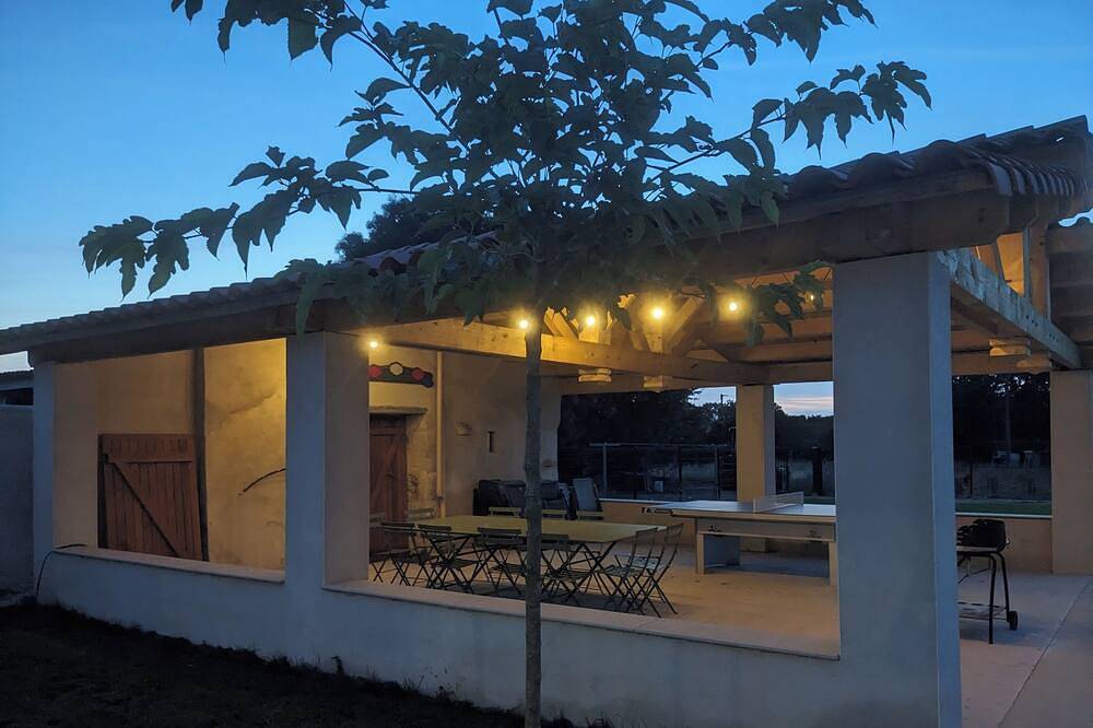 Grand gîte pour 11 personnes, 5 chambres, proche de La Rochelle in Surgères, Région de Rochefort