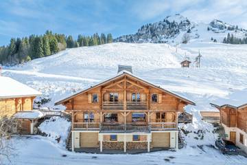 Chalet pour 20 personnes, avec sauna et balcon à Le Grand-Bornand