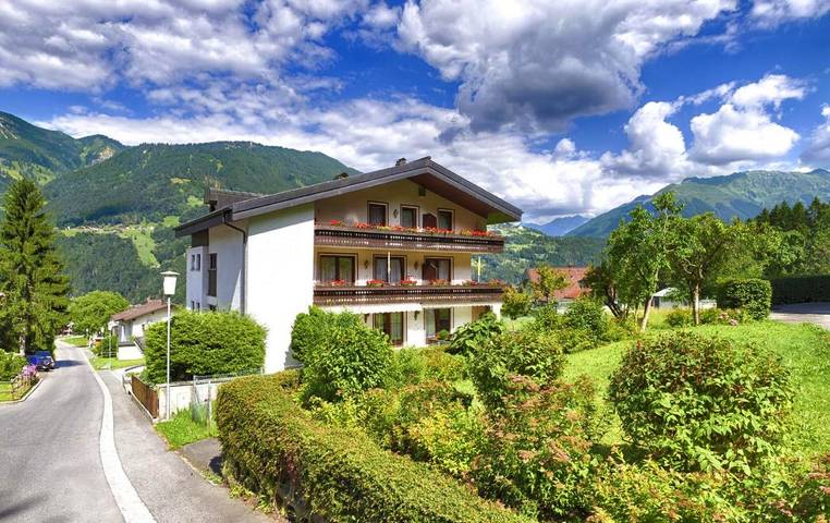 Ferienwohnung für 3 Personen, mit Balkon und Terrasse sowie Garten und Ausblick in Vandans - 3