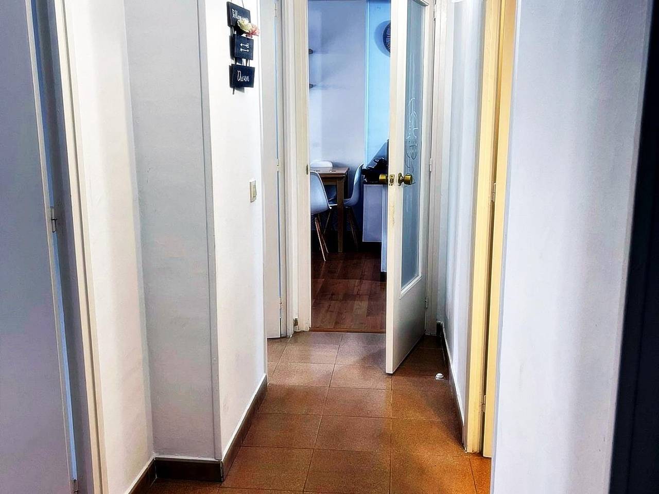 Apartamento vacacional entero, Atenea. Acogedor apartamento por familias. A 60m de la playa. Wifi gratuito. in Pineda de Mar, Costa del Maresme