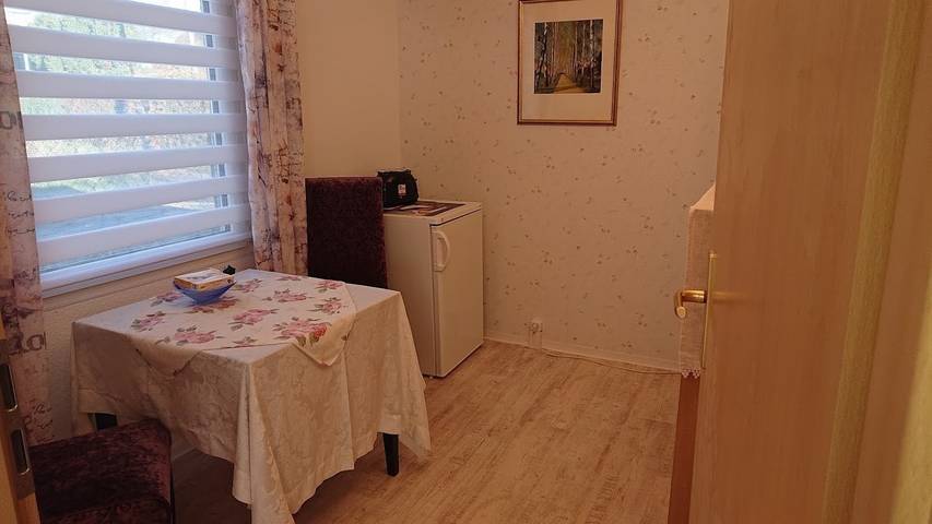 Bungalow für 2 Personen, mit Terrasse und Garten im Thüringer Wald - 3