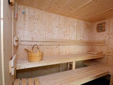 Camping pour 6 personnes, avec sauna dans l' Hérault
