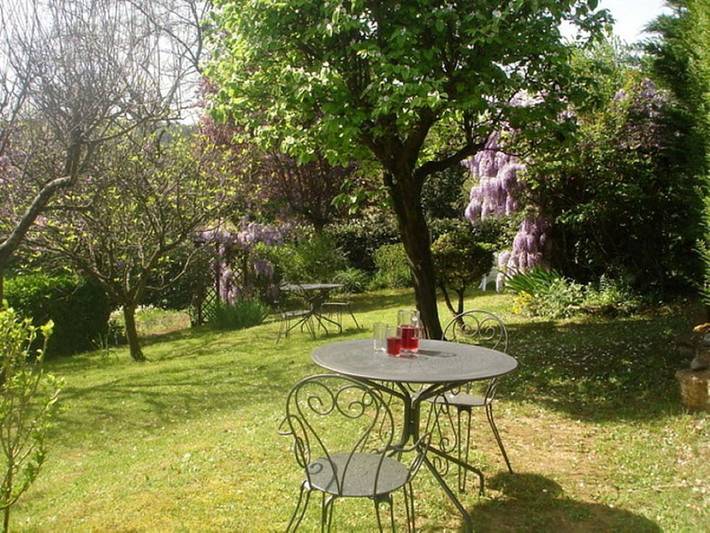 Gîte pour 4 personnes, avec piscine ainsi que terrasse et jardin à Sarlat-la-Canéda - 4
