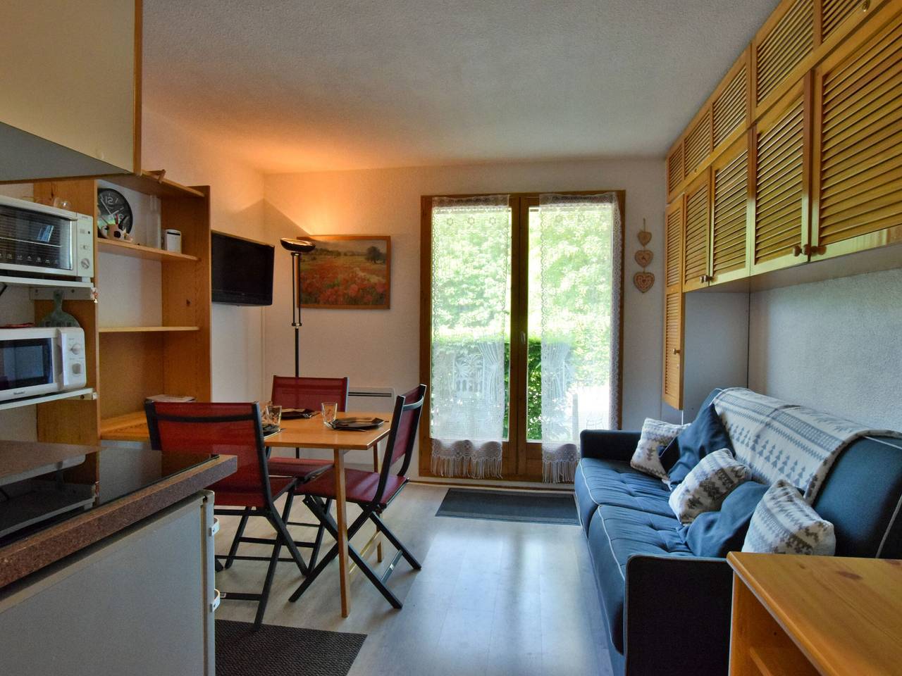 Studio entier, Confortable studio près des pistes à Bernex in Bernex, Région de Thonon-les-Bains