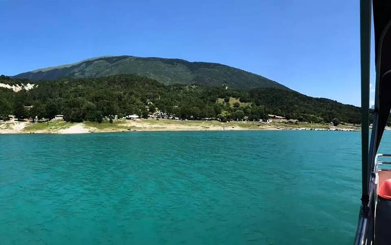 Camping pour 6 personnes, avec terrasse dans l' Isère - 4