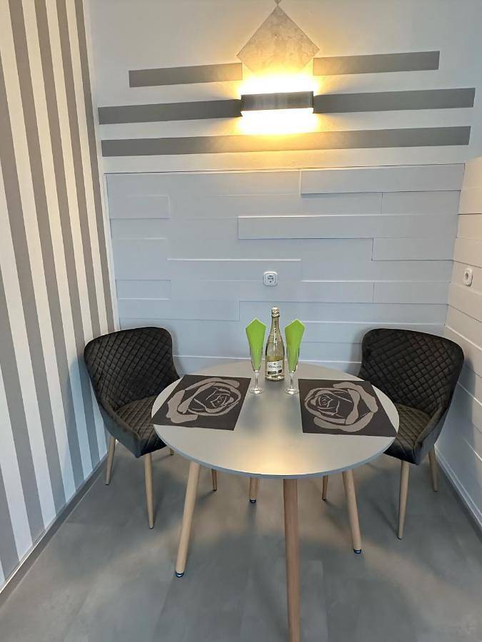 Ferienwohnung für 2 Personen, mit Garten in Grünendeich - 4