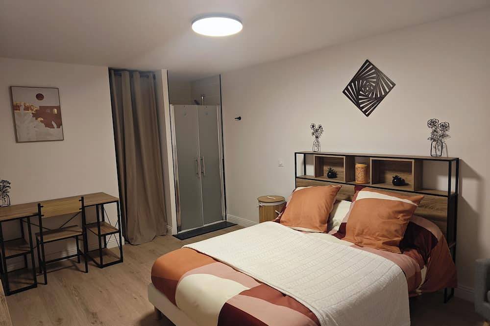 Large apartment between Paris - Disneyland - Cdg Airport - B.Olympique Vaires in Brou-sur-Chantereine, Seine-et-Marne
