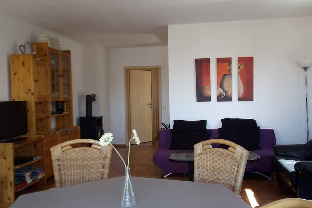 Ganze Wohnung, 2 schöne Fewo (+ Nr. 2731295) in Höhenlage des Ruwertals am Stadtrand von Trier. in Mertesdorf, Moseleifel