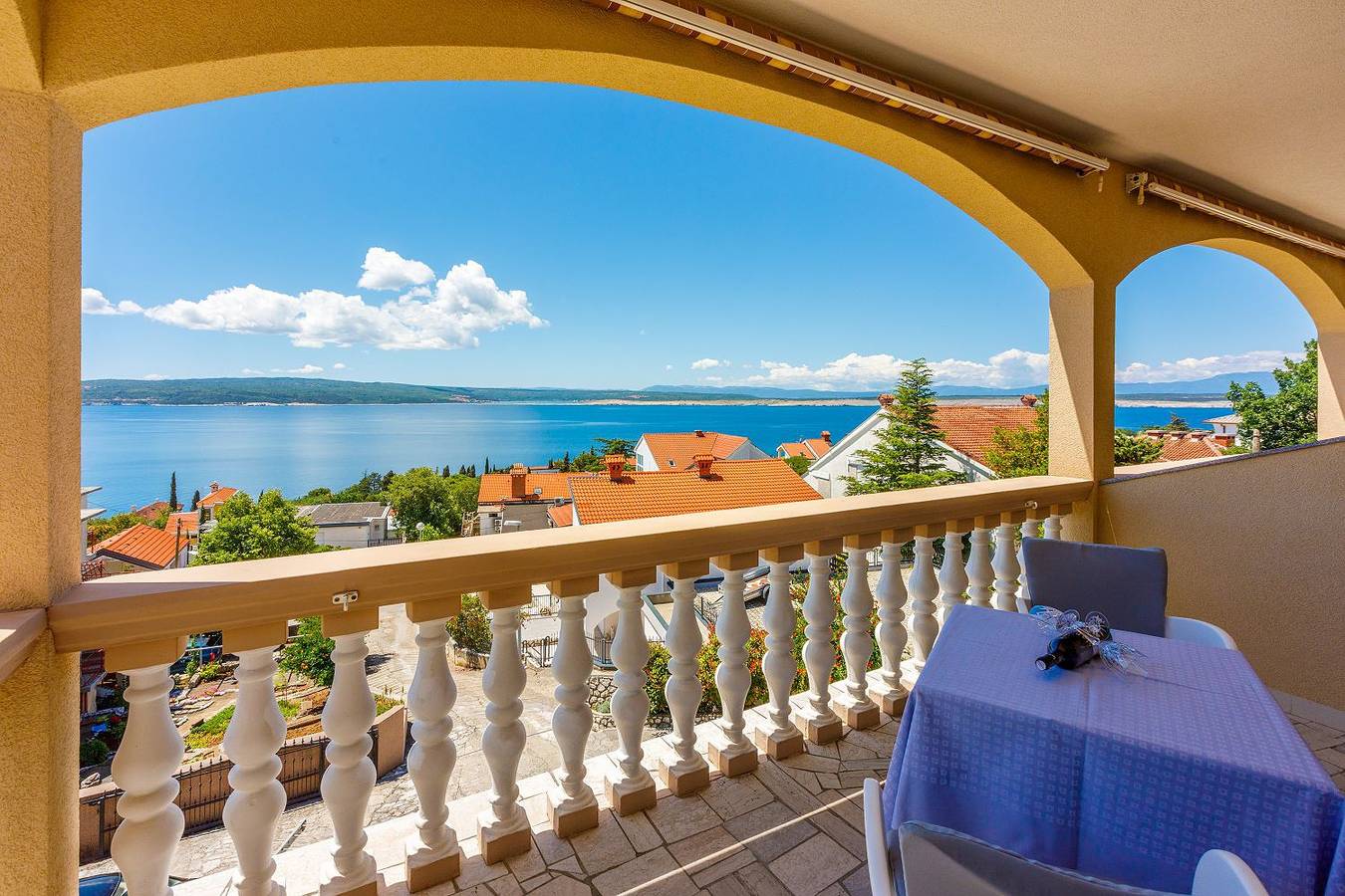 Geheel appartement, Vakantieappartement voor 2 personen met balkon in Dramalj, Primorje-Gorski Kotar