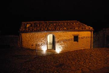 Gîte pour 4 personnes, avec terrasse, animaux acceptés à Montalbano Elicona