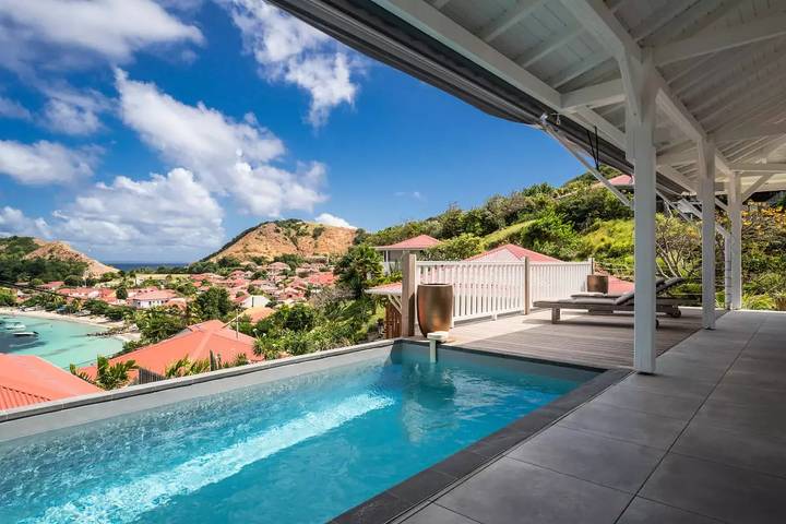 Location de vacances pour 4 personnes, avec vue ainsi que piscine et jardin à Terre-de-Haut - 4