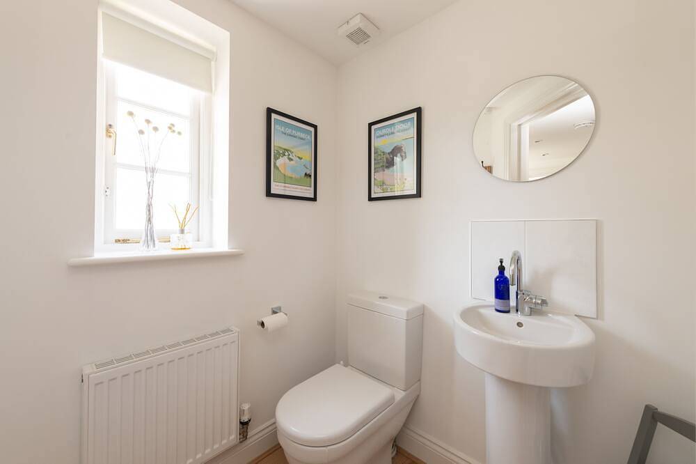 The White House (4) -West Lulworth, Lulworth Cove,sleeps 4 guests  in 2 bedrooms in Lulworth Cove, Dorset