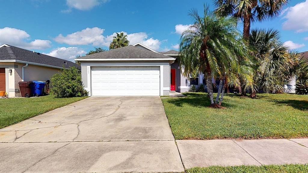 Escape to Paradise!Luxury Waterfront Heated Pool House with Game Room and Piano! in Kissimmee, Osceola County