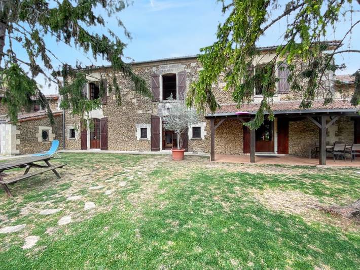 Maison de vacances pour 16 personnes, avec terrasse à Vienne (France)