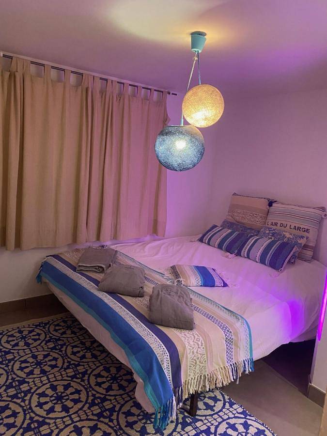 Gîte pour 6 personnes, avec Balcon et Jacuzzi ainsi que Terrasse et Jardin dans Plage du Pin de Galle - 3