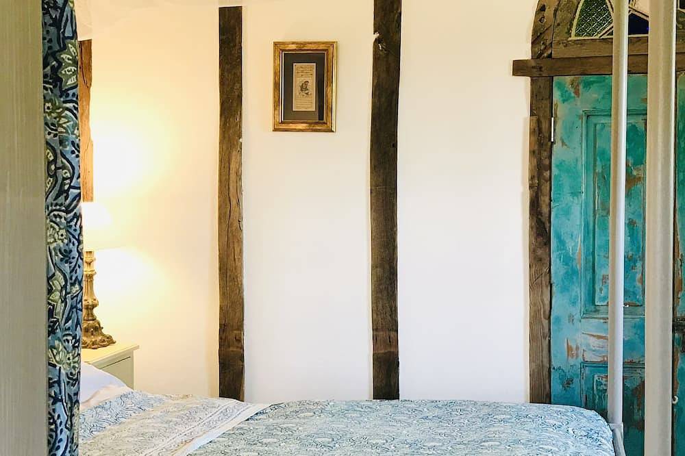 Maison D’Artist, 5 minutes from St Antonin Noble Val with Swimming River & Pools in Saint-Antonin-Noble-Val, Macizo Central