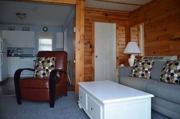 Log Cabin for 4 People in Diamond Point, Lake George, Photo 2