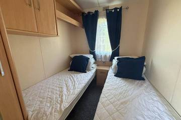 Static Caravan for 6 People in Burgh Castle, Great Yarmouth, Photo 3