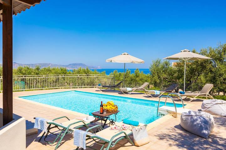 Villa für 8 Personen mit Terrasse in Episkopi (Chersonisos), Rethymno und Umgebung