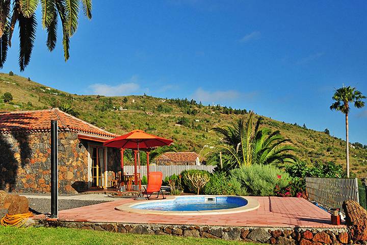 Ferienhaus für 4 Personen, mit Seeblick und Terrasse sowie Garten auf den Kanaren