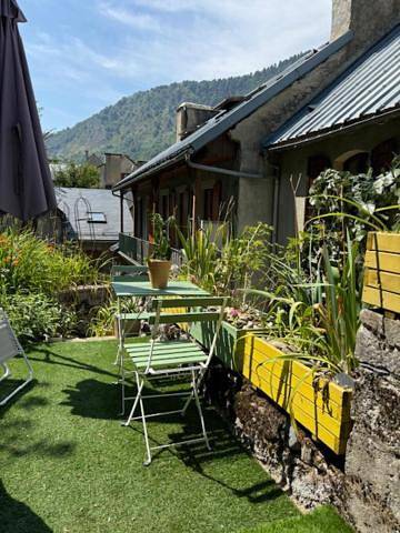 Double or Twin Room with Garden View in Barèges, Parc national des Pyrénées