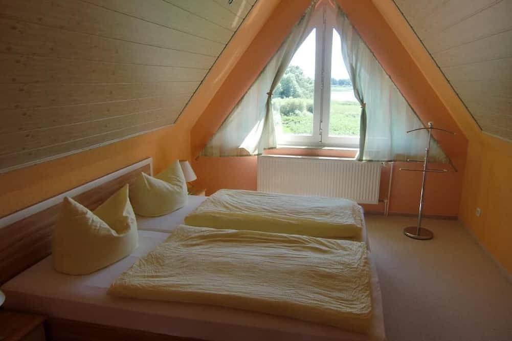 Ganze Wohnung, Nette Wohnung mit Garten, Grill und Pool in Beetzsee, Westhavelland