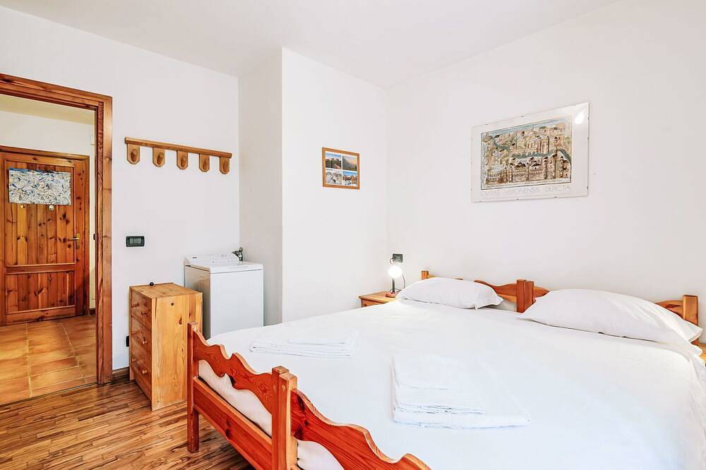 Ganze Wohnung, Schöne Wohnung für 4 Gäste mit  W-Lan, Tv und Balkon in Alba (Canazei), Canazei