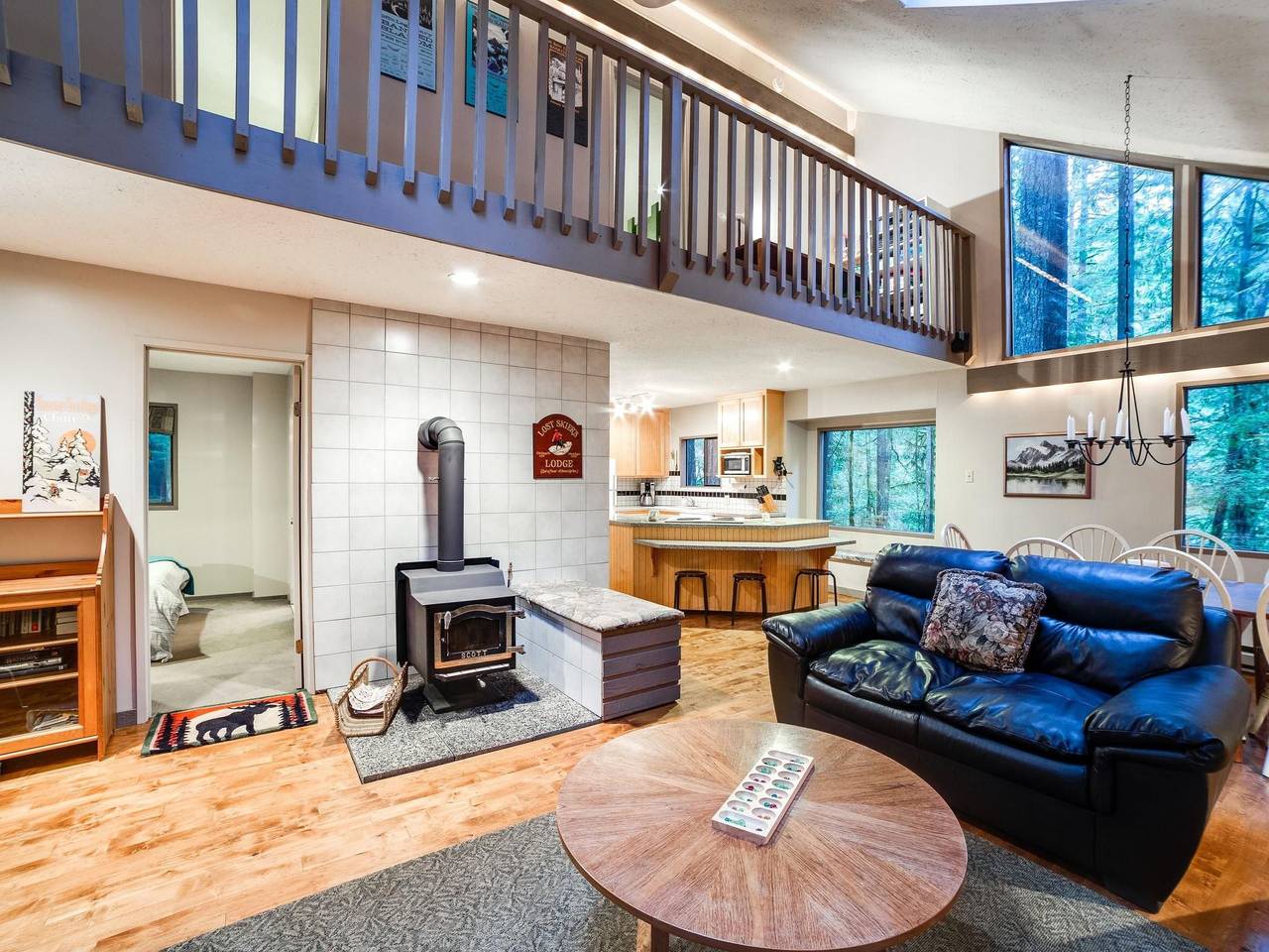 Ein traditionelles Familien-Ski-Chalet mit 2 Etagen und 3 Schlafzimmern in Glaciar, Bosque Nacional de Mount Baker-Snoqualmie