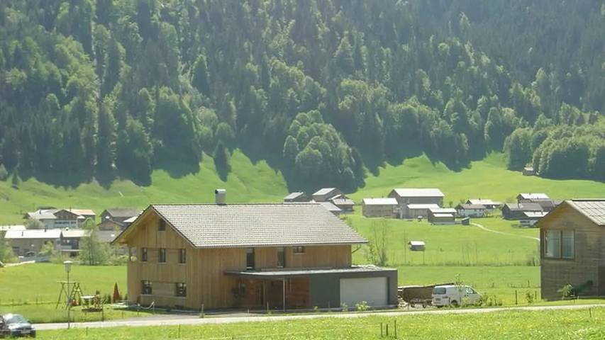 Appartement de vacances pour 4 personnes, avec jardin