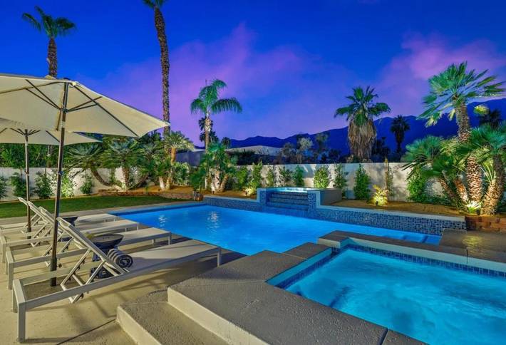 Villa pour 10 personnes, avec piscine ainsi que jacuzzi et jardin à Palm Springs