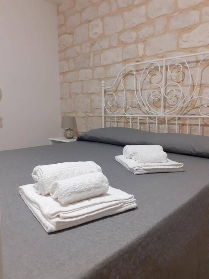 Camping für 4 Personen, mit Ausblick und Garten auf Sizilien - 3