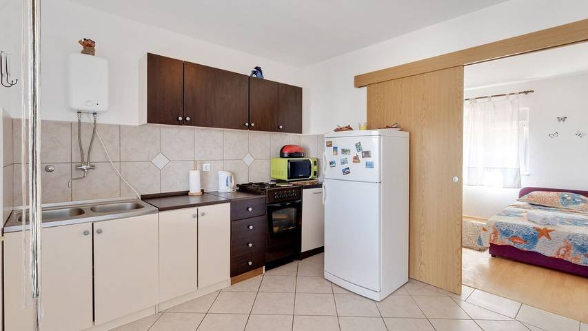 Ferienhaus für 5 Personen, mit Garten in Jasenice - 4