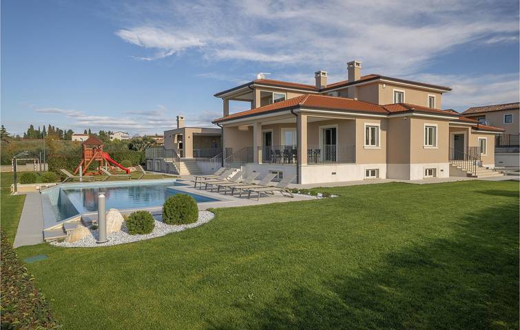 Ferienhaus für 10 Personen, mit Terrasse und Whirlpool in Kastelir - 4