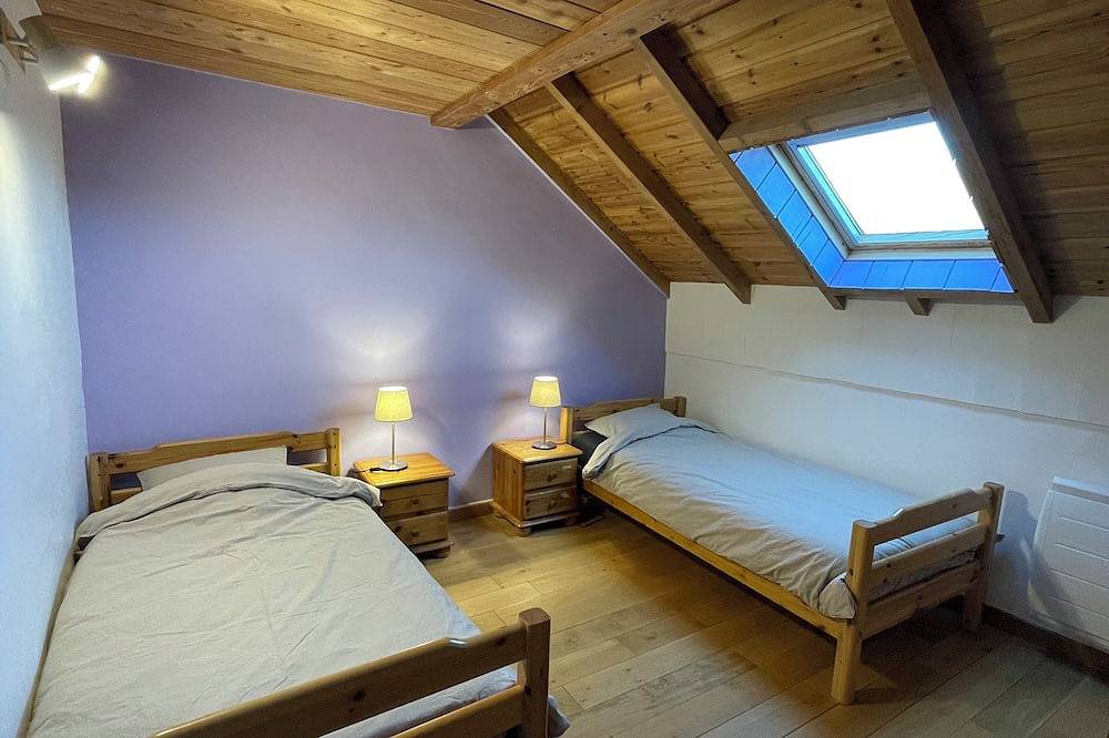 Chalet familial 10 pers. Serre Chevalier Briançon, vue exceptionnelle. in Puy-Saint-André, Serre Chevalier