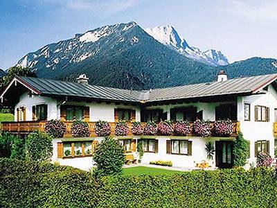 Pension, mit Terrasse und Garten in Schönau am Königssee
