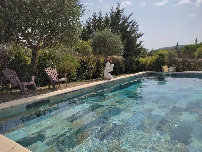 Location de vacances pour 6 personnes, avec piscine ainsi que vue et jardin à Saint-Martin-de-Valgalgues - 4