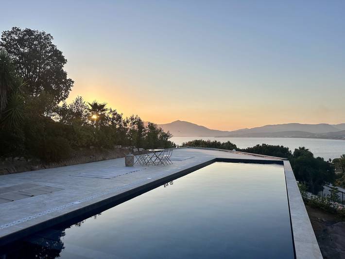 Maison de vacances pour 12 personnes, avec Balcon ainsi que Terrasse et Jardin dans Porticcio