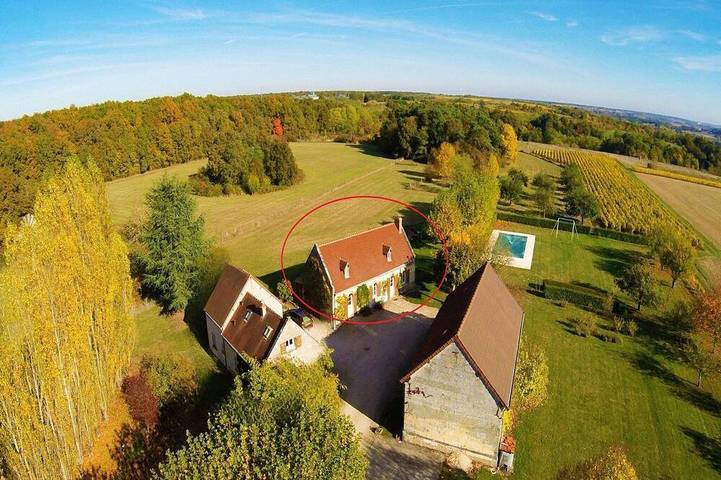 Ferienhaus für 6 Personen, mit Terrasse und Pool sowie Garten - 1