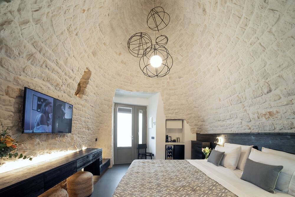 Trullo delle Sfere, Luxury Trullo in the center of Alberobello in Alberobello, Alberobello Region