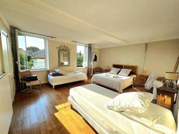 Cottage pour 4 personnes, avec piscine et terrasse ainsi que jardin et vue à Puichéric