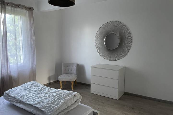 Location de vacances pour 15 personnes, avec jardin à Vadencourt - 2