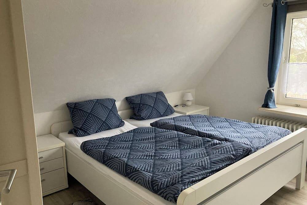 Großzügiges Ferienhaus für bis zu 8 Personen ganz in der Nähe der Nordseeküste in Großheide, Norden und Umgebung