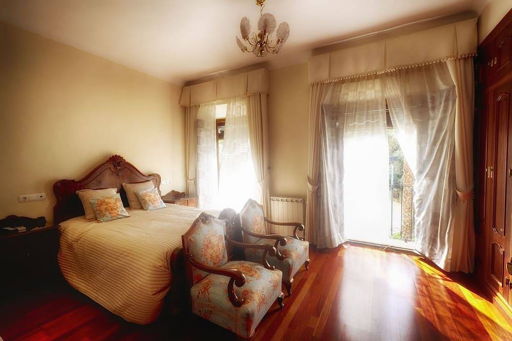 Entire apartment, Duplex apartment located in the privileged environment of the Fuente del Rey in Priego de Córdoba, Sierras Subbéticas