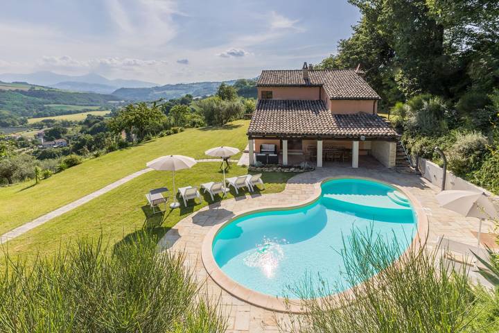 Villa for 14 people, with garden and pool - 1