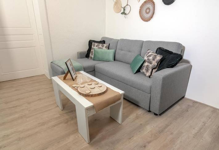 Gîte pour 4 personnes, avec terrasse et jardin à Montmorot - 2